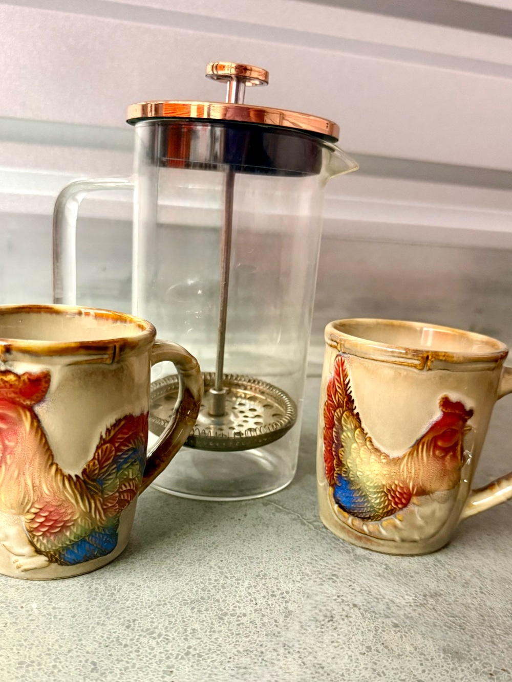 French Press with Coppertone Lid and Hen & Roo Stoneware Mugs